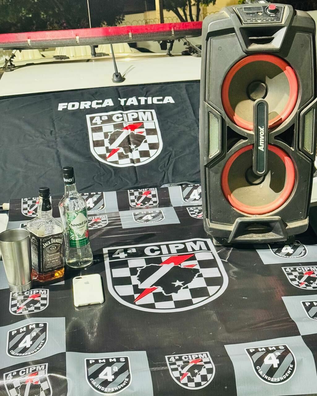 Imagem de compartilhamento para o artigo Som alto termina com dono de casa preso por fornecer bebida a menor em Chapadão do Sul da MS Todo dia